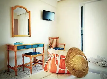 Marianna Aparthotel 2*