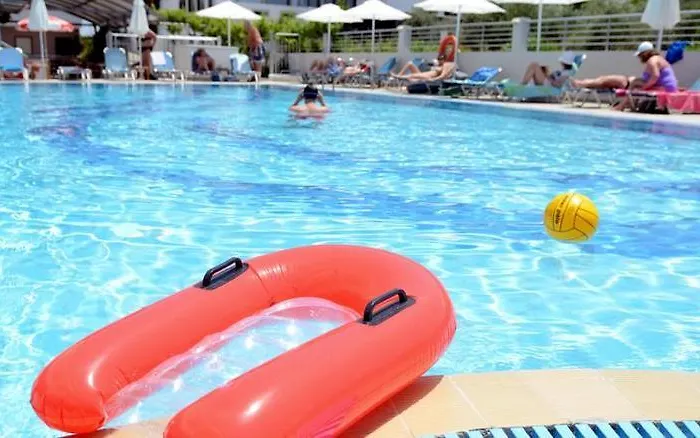 Hotel apartamentowy Marianna Tigaki