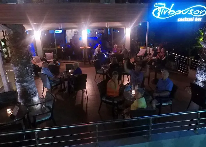 Marianna 아파트호텔 Tigaki